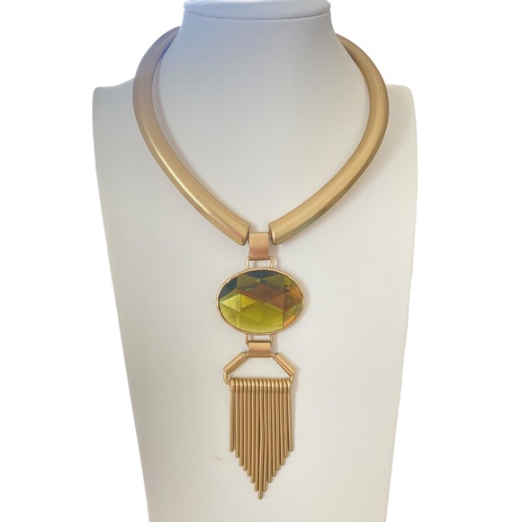 Chico's Jewelry - Chico’s matte gold necklace collar kinetic green faceted cabochon statement rare
